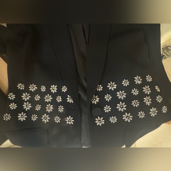 Cinq a’ sept black blazer - Picture 13 of 13